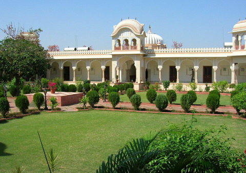 Amar Mahal Hotel in Orchha