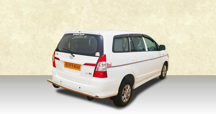 Hire Toyota Innova 6+1 Seater from India Rental Cars